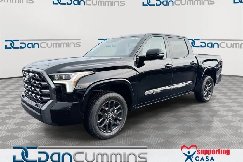 2022 Toyota Tundra Platinum photo 1