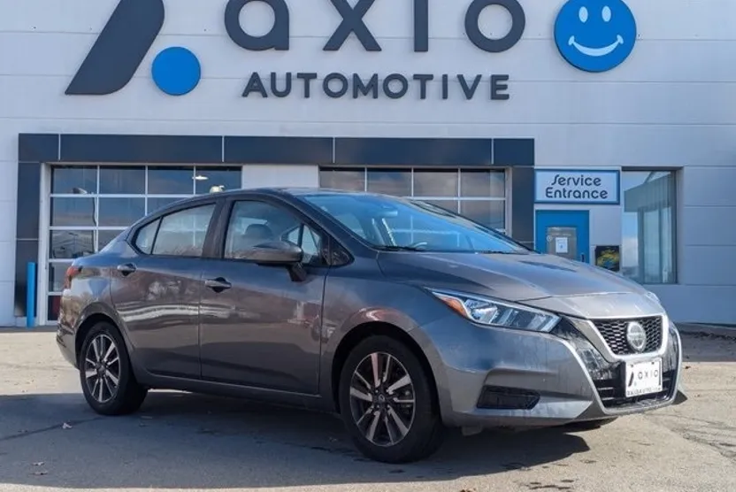 2021 Nissan Versa 1.6 SV photo 1