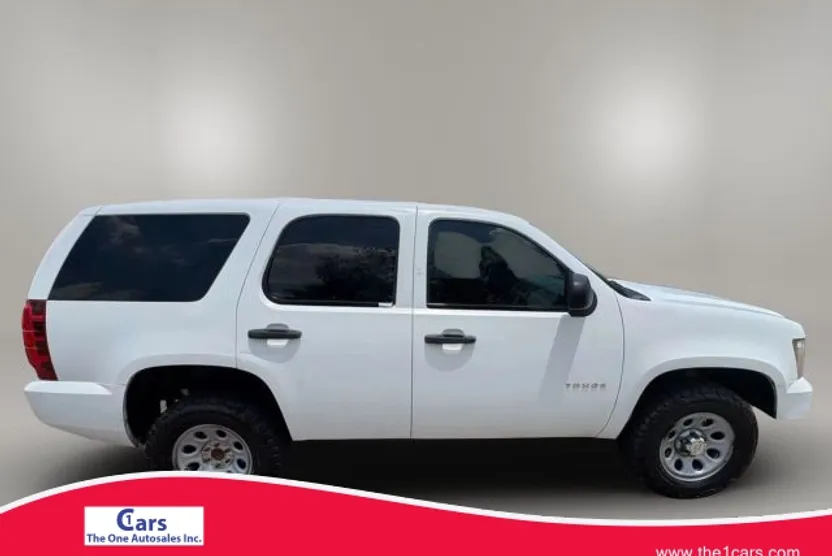 2010 Chevrolet Tahoe LS photo 1