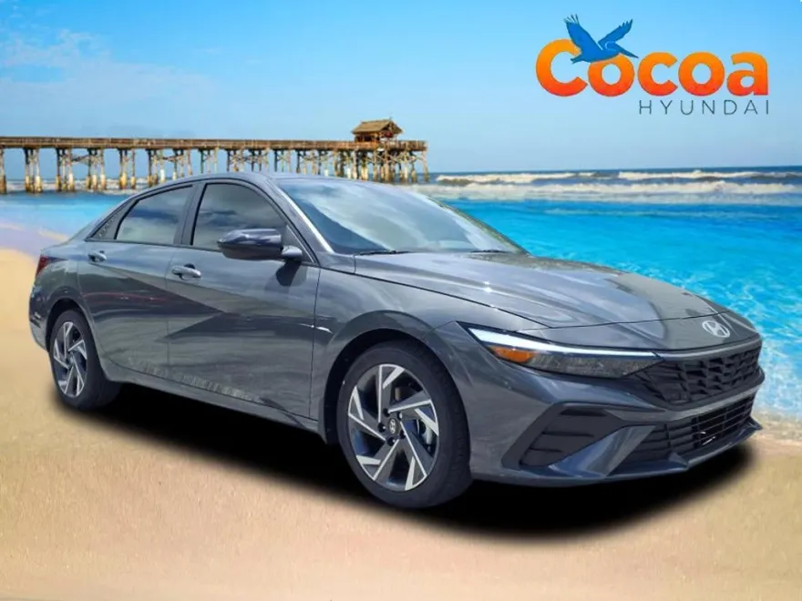 2025 Hyundai Elantra SEL Sport photo 1