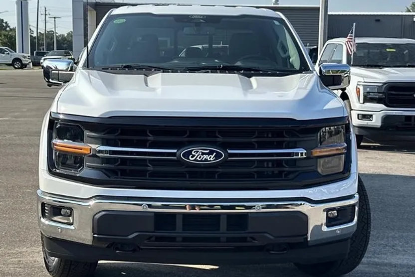 2024 Ford F-150 XLT photo 1