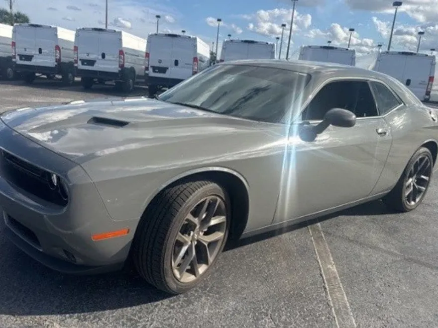 2023 Dodge Challenger SXT photo 1