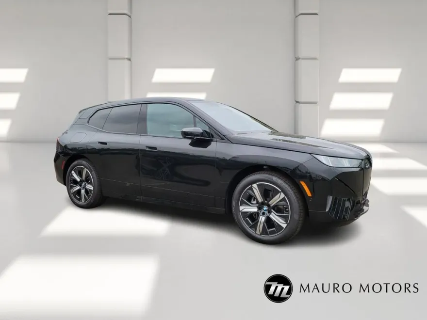 2026 Bmw iX photo 1