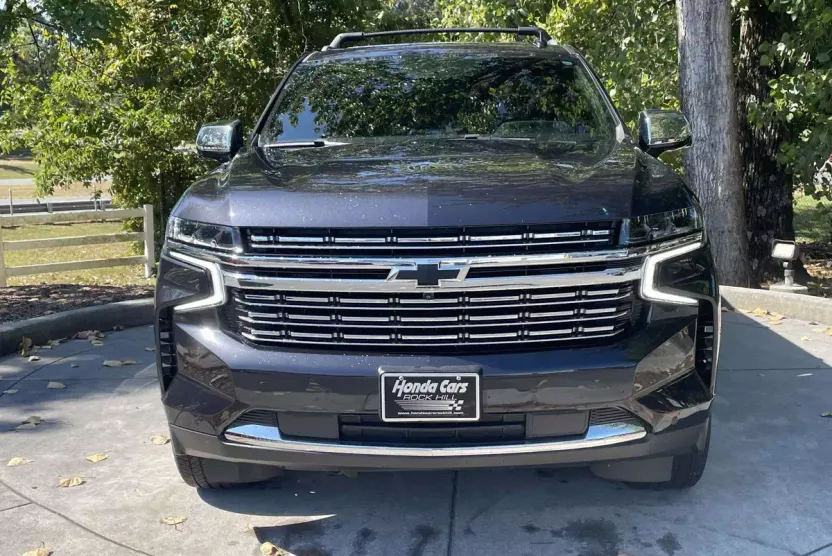 2024 Chevrolet Suburban Premier photo 1