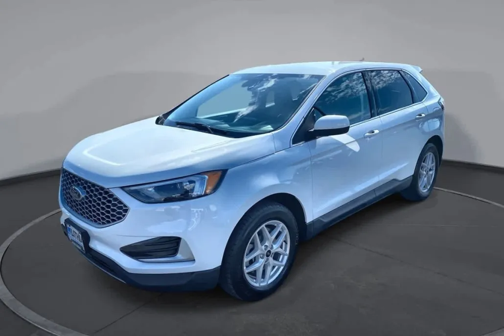 2024 Ford Edge SEL photo 1