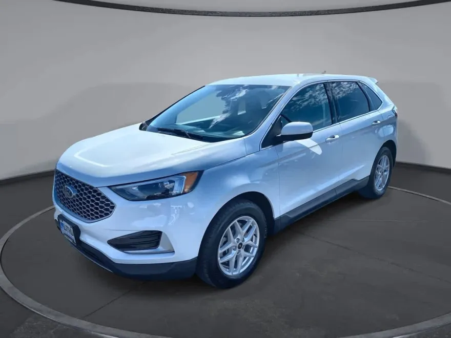 2024 Ford Edge SEL photo 1