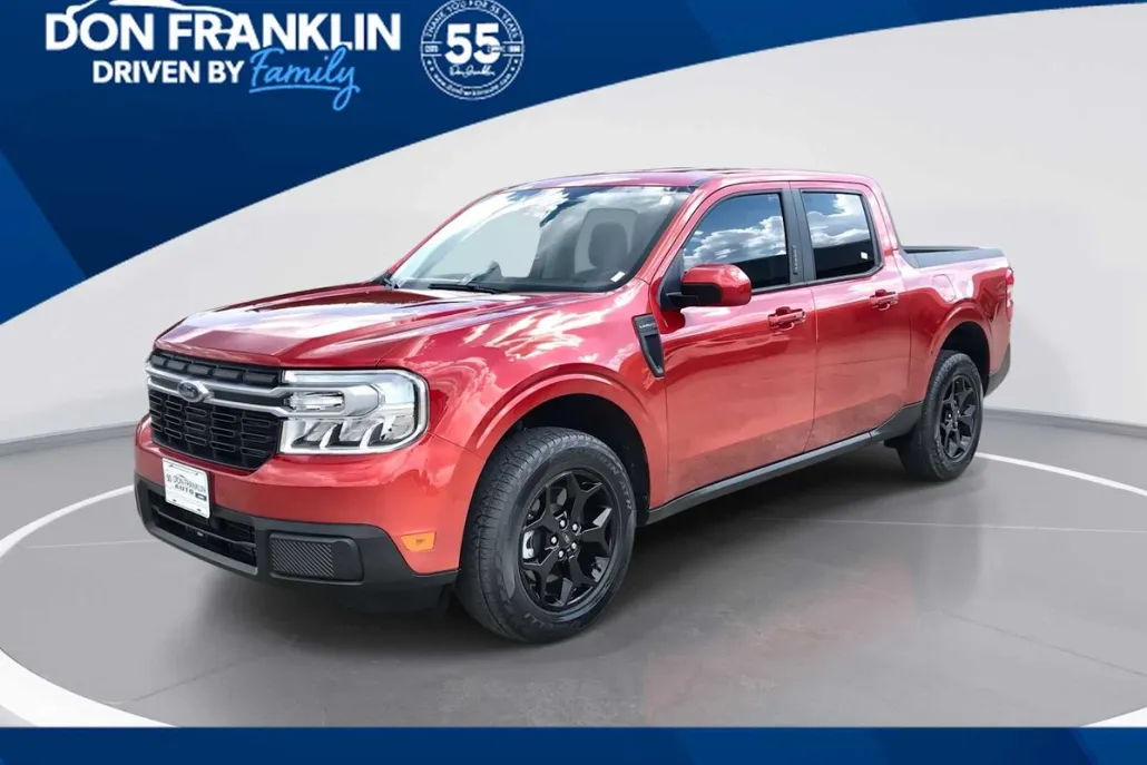 2023 Ford Maverick Lariat photo 1