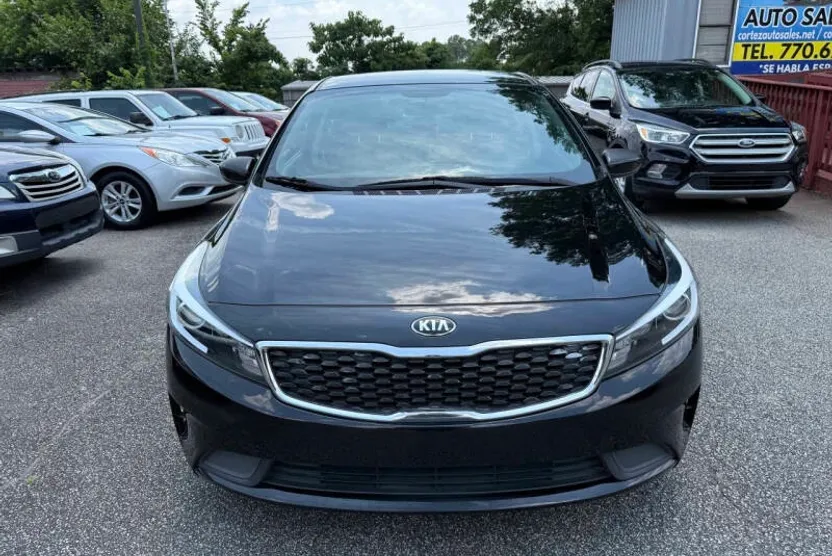 2017 Kia Forte LX Base photo 1