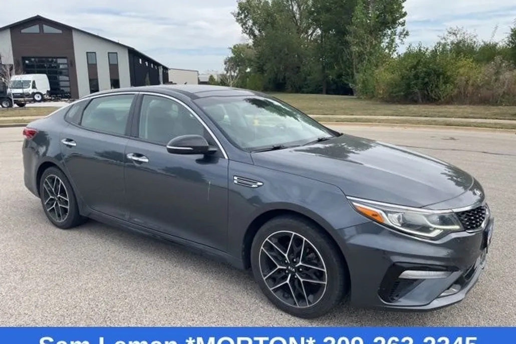 2020 Kia Optima SE photo 1