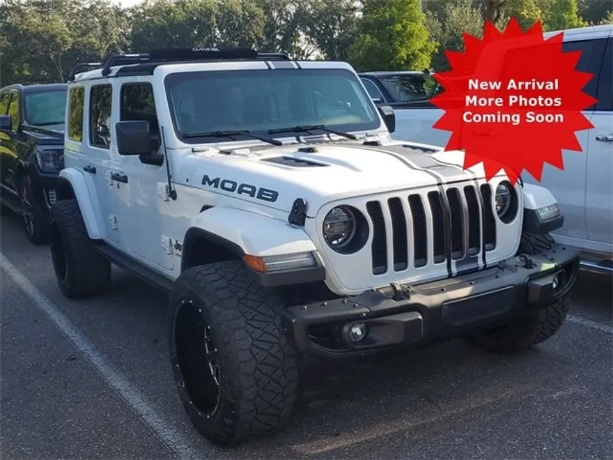 2019 Jeep Wrangler Unlimited Sahara photo 1