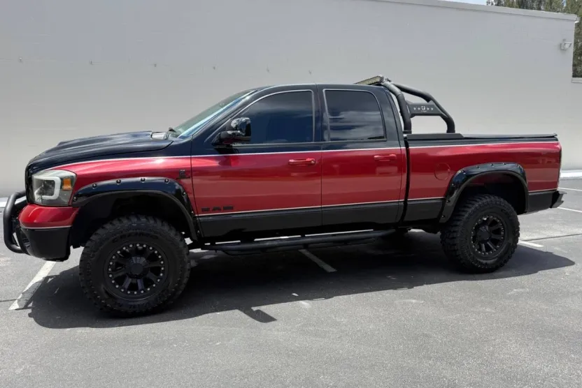 2006 Dodge Ram Laramie photo 1