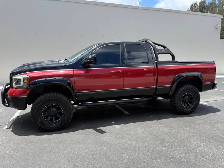 2006 Dodge Ram Laramie photo 1