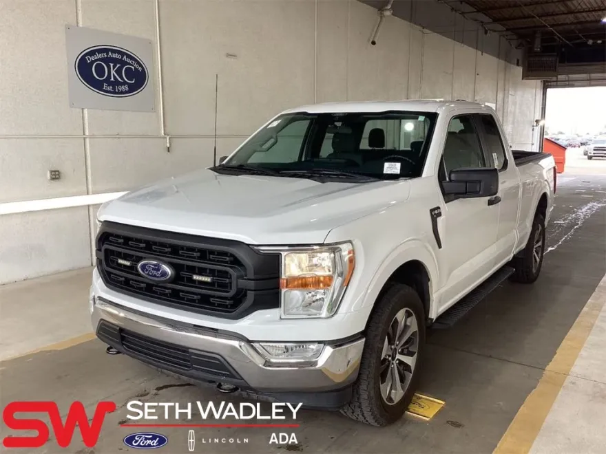 2021 Ford F-150 XL photo 1