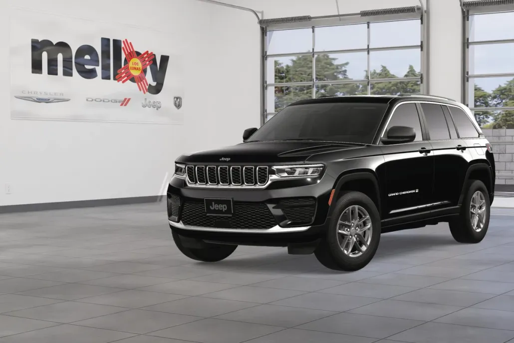 2025 Jeep Grand Cherokee Laredo photo 1