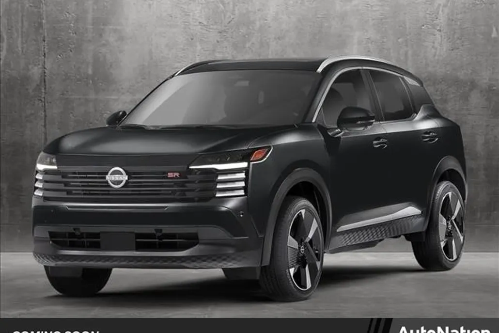 2025 Nissan Kicks SR photo 1