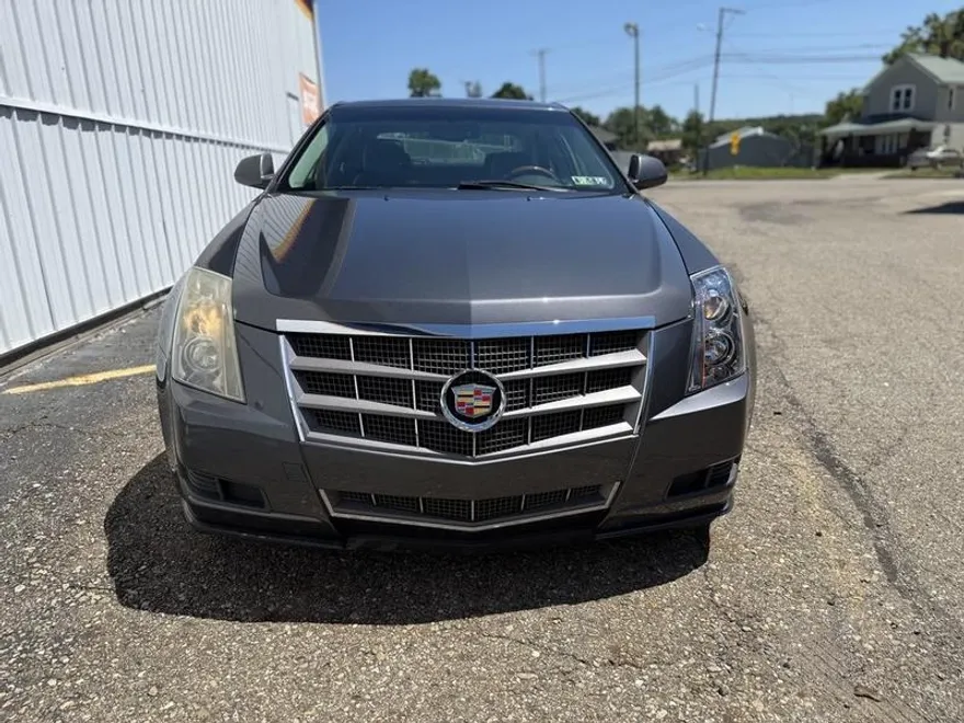 2011 Cadillac CTS Luxury photo 1