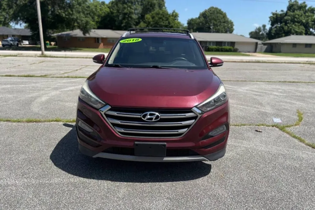 2018 Hyundai Tucson Value photo 1