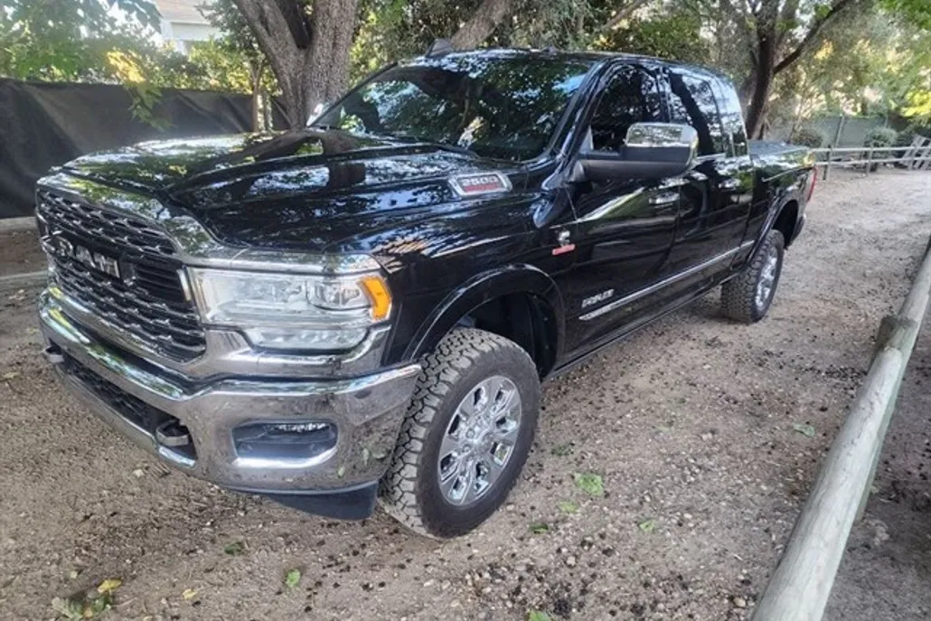 2022 Ram 2500 Limited photo 1