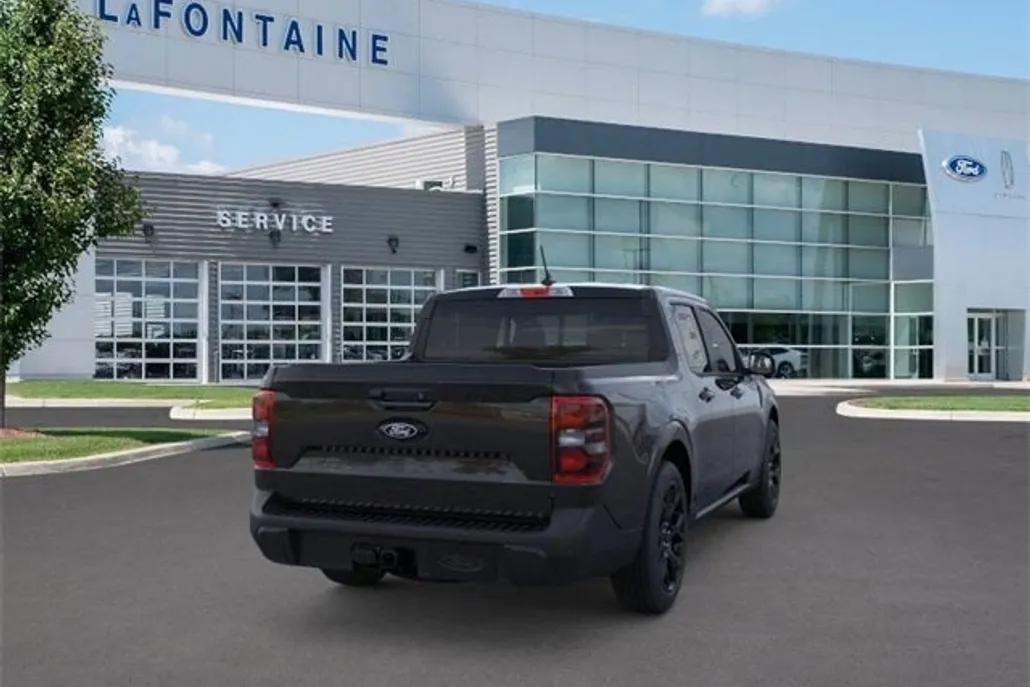 2025 Ford Maverick Lariat photo 1