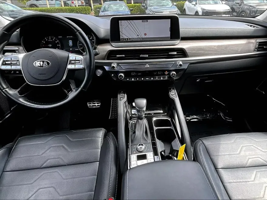 2020 Kia Telluride SX photo 1
