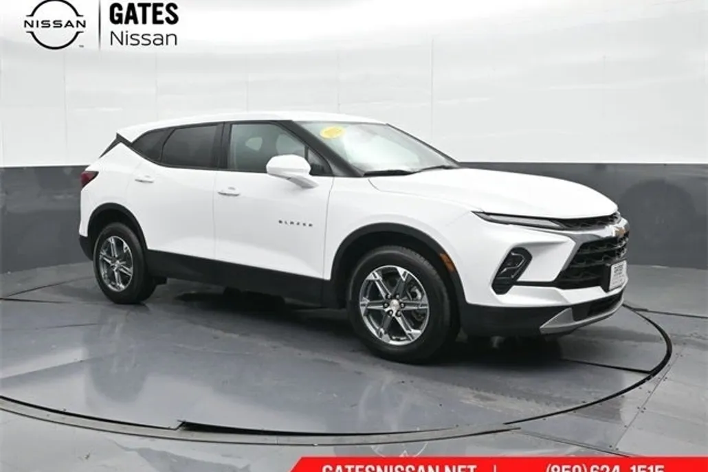2023 Chevrolet Blazer 2LT photo 1