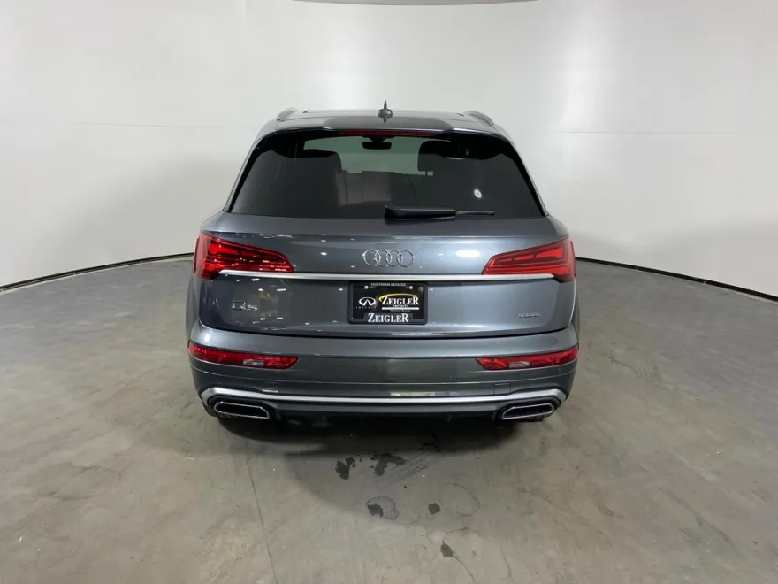 2023 Audi Q5 45 S line Premium photo 1