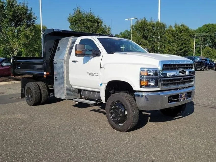 2024 Chevrolet Silverado 5500HD Work Truck photo 1