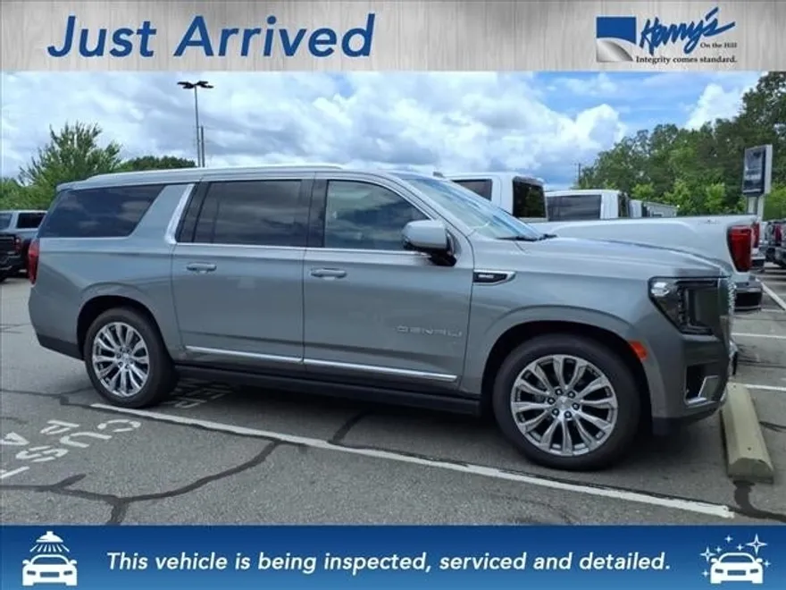 2023 Gmc Yukon XL Denali photo 1