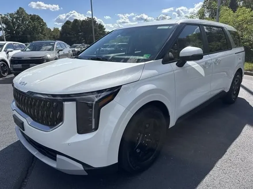 2026 Kia Carnival LXS photo 1