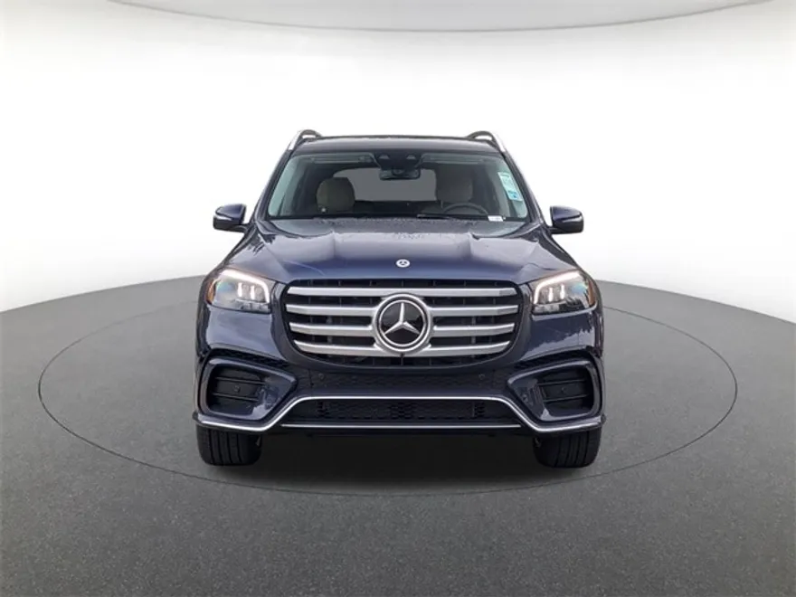 2026 Mercedes Benz GLS 450 4MATIC photo 1