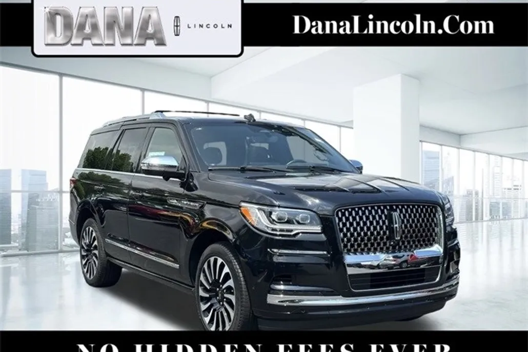 2023 Lincoln Navigator Black Label photo 1