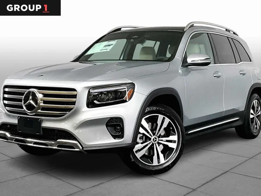 2026 Mercedes Benz GLB 250 4MATIC photo 1