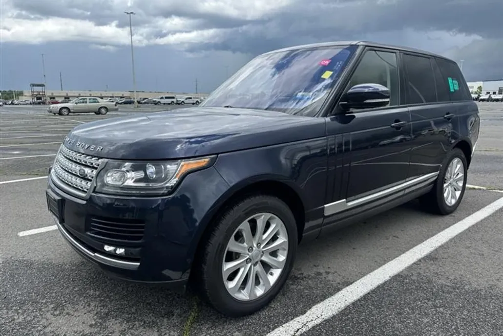2016 Land Rover Range Rover HSE photo 1
