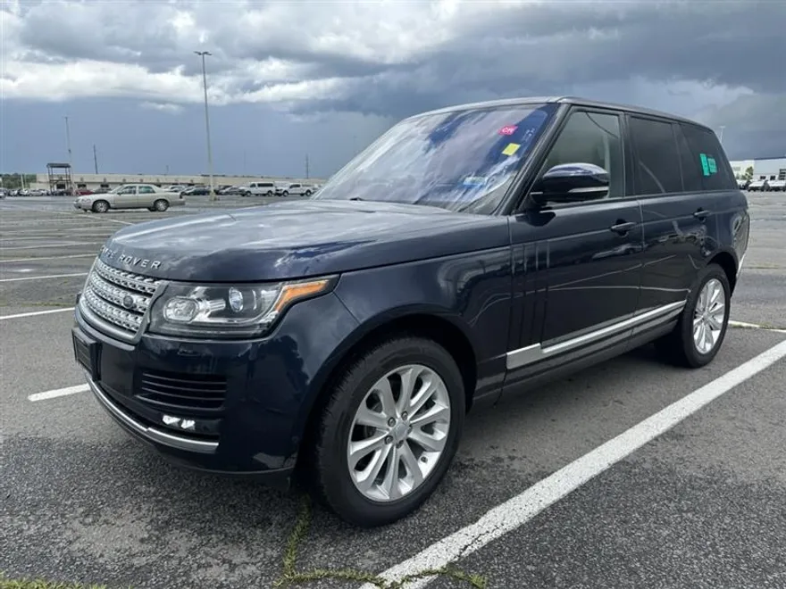 2016 Land Rover Range Rover HSE photo 1