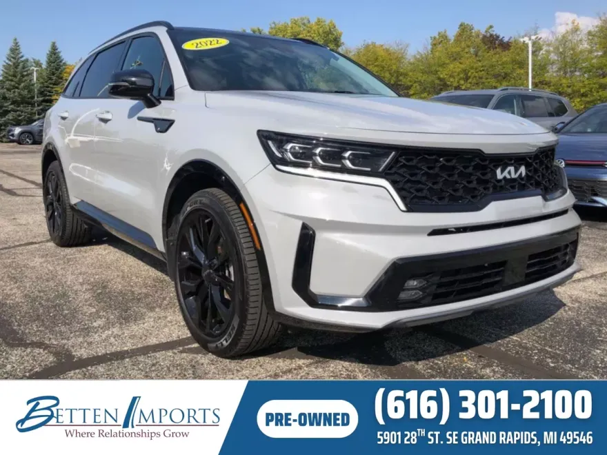 2022 Kia Sorento SX photo 1