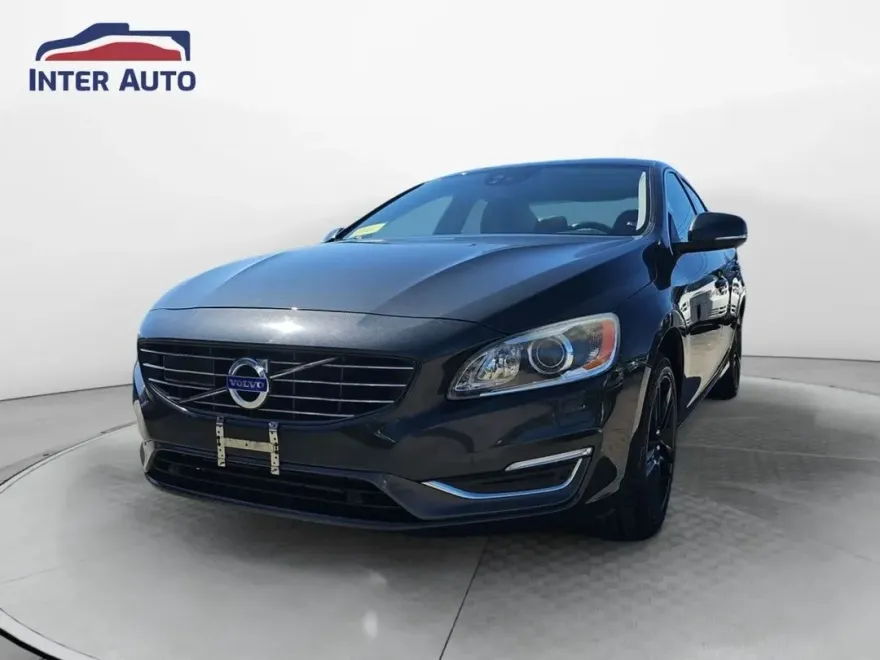 2015 Volvo S60 T5 Platinum photo 1