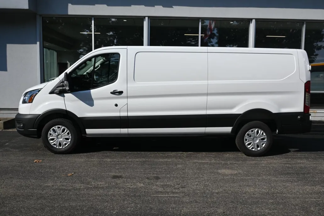 2025 Ford Transit photo 1