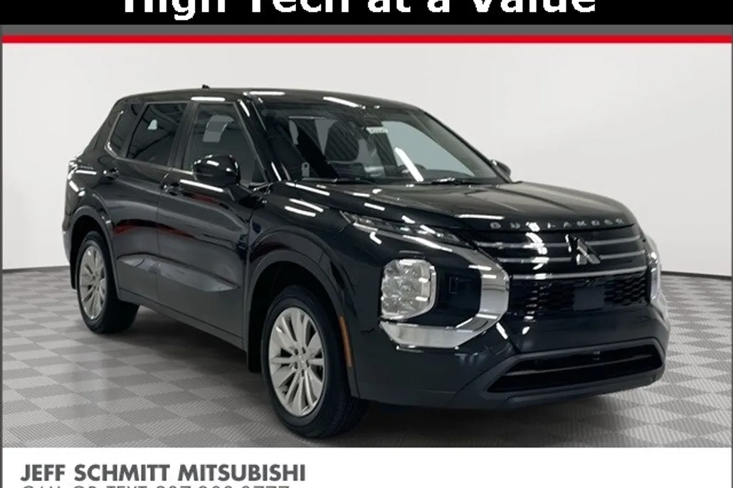 2025 Mitsubishi Outlander ES photo 1