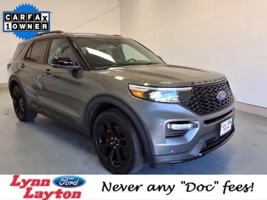 2023 Ford Explorer ST photo 1