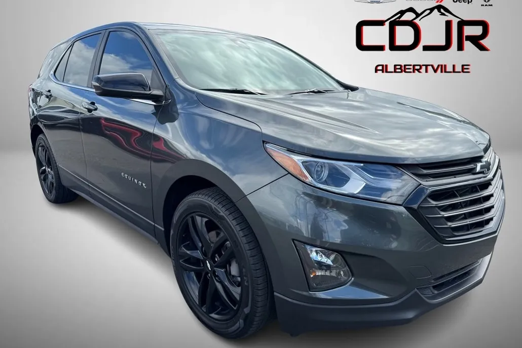 2021 Chevrolet Equinox LT photo 1