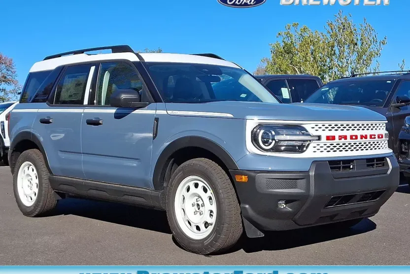2025 Ford Bronco Sport Heritage photo 1