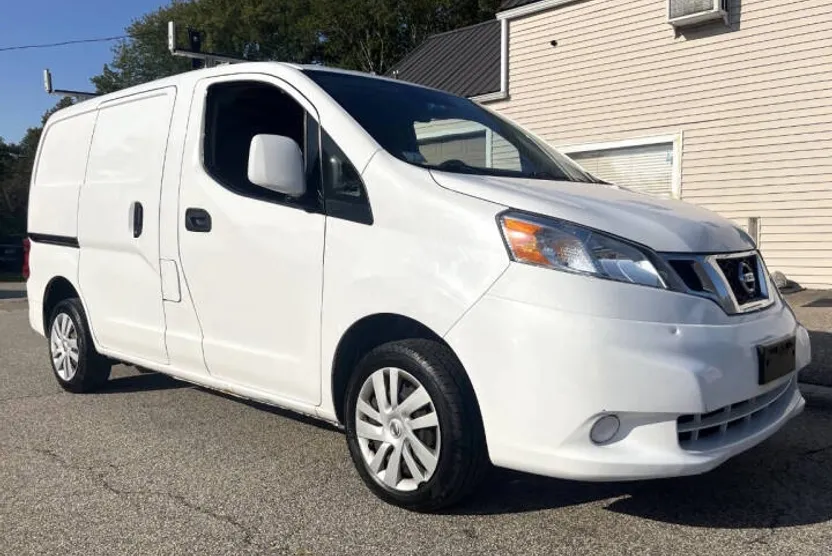 2018 Nissan NV200 SV photo 1