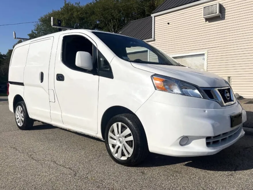 2018 Nissan NV200 SV photo 1