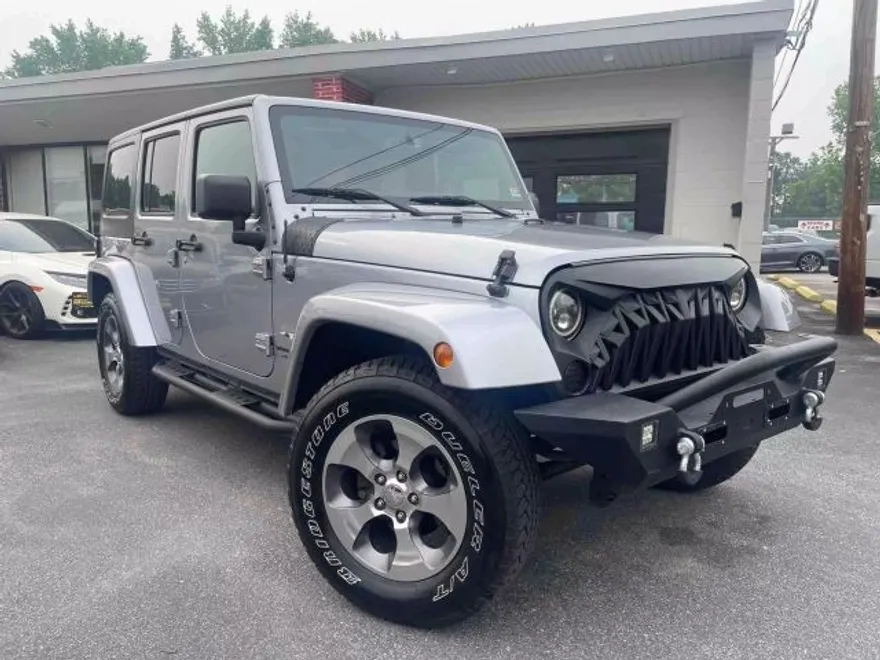 2018 Jeep Wrangler Unlimited Sahara Sport photo 1
