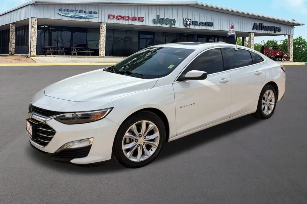 2022 Chevrolet Malibu 1LT photo 1