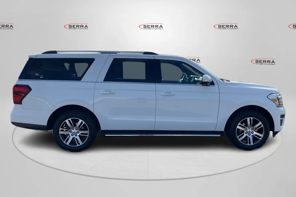 2023 Ford Expedition MAX Limited photo 1