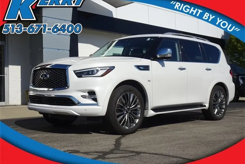 2019 Infiniti QX80 Luxe photo 1