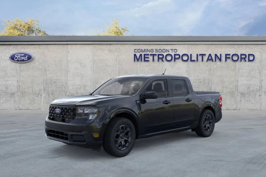 2025 Ford Maverick XLT photo 1