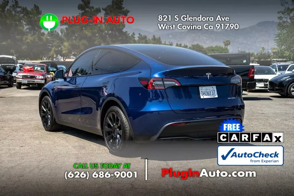 2024 Tesla Model Y Long Range photo 1