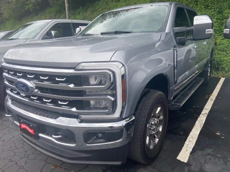 2024 Ford F-250 photo 1